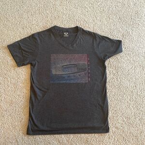 Oakley Graphic Logo Tee size Large